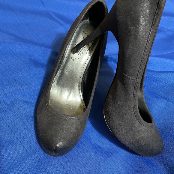 Fergie pumps - Picture 5 of 5